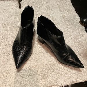 Topshop embossed booties MINT CONDITION